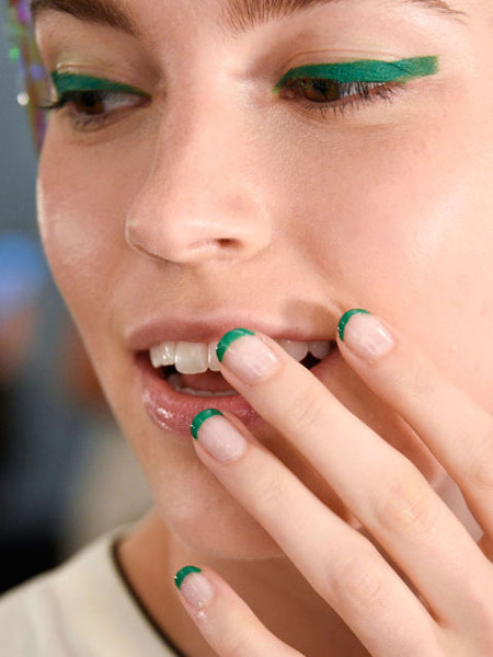 DİKKATLERİ TIRNAKLARINIZA ÇEKMENİN 13 YOLU