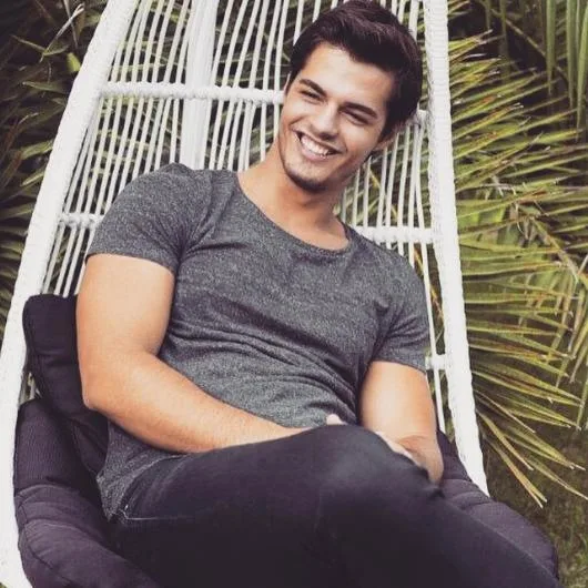 10853048_598446683635231_305854074_n