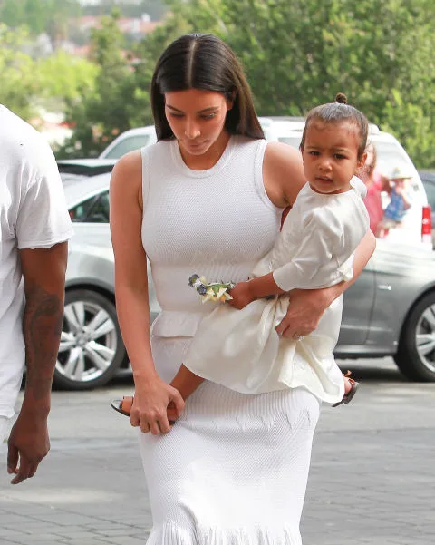 NORTH WEST'IN HEPİMİZDEN DAHA ŞIK OLDUĞUNUN 18 KANITI