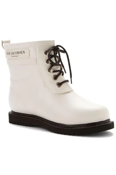 BU KIŞ GİYMEK İSTEYECEĞİNİZ 15 KAR BOTU (5)