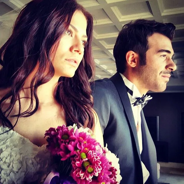 DEMET ÖZDEMİR'İN INSTAGRAM'INI KARIŞTIRDIK (9)