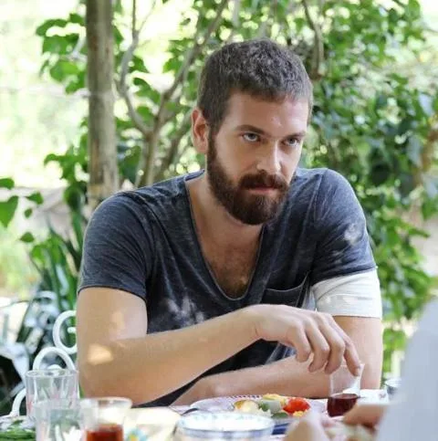 ekranın en yakışıklıları engin öztürk