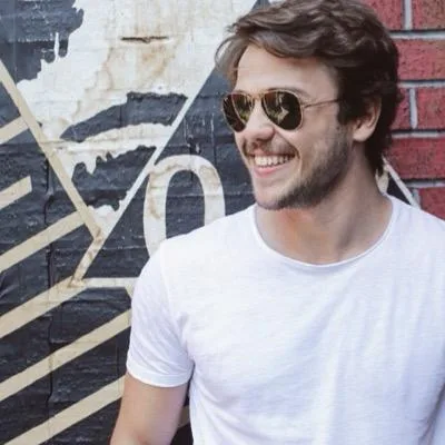 tolga sarıtaş ekranın en yakışıklı oyuncuları