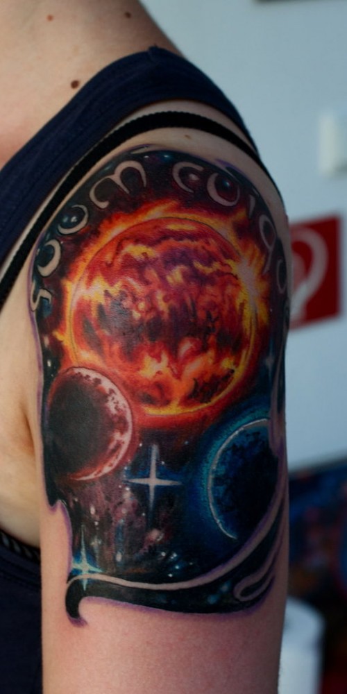 GERÇEKÇİLİKTE SINIR TANIMAYAN EN İYİ 24 UZAY DÖVMESİ (12)