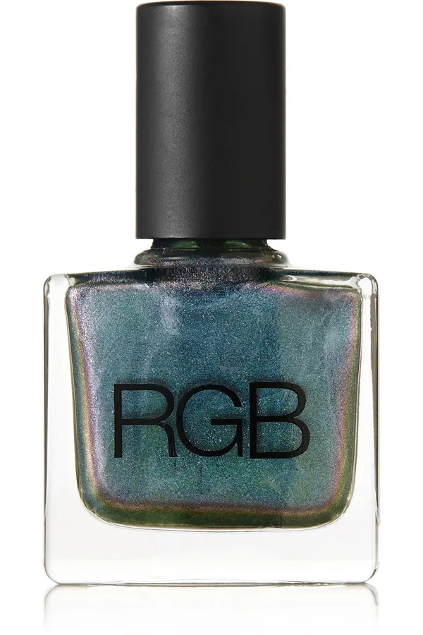 TÜM DİKKATLERİ TIRNAKLARINIZA ÇEKECEK 11 SİMLİ OJE (7)