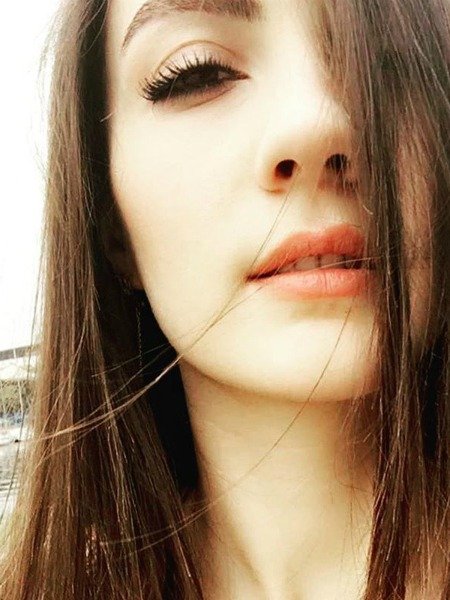 7 ADIMDA BURCU ÖZBERK’İN STİLİNİ YAKALAYIN