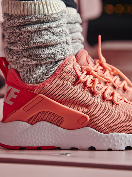 NIKE AIR HUARACHE ULTRA NIKE.COM’DA