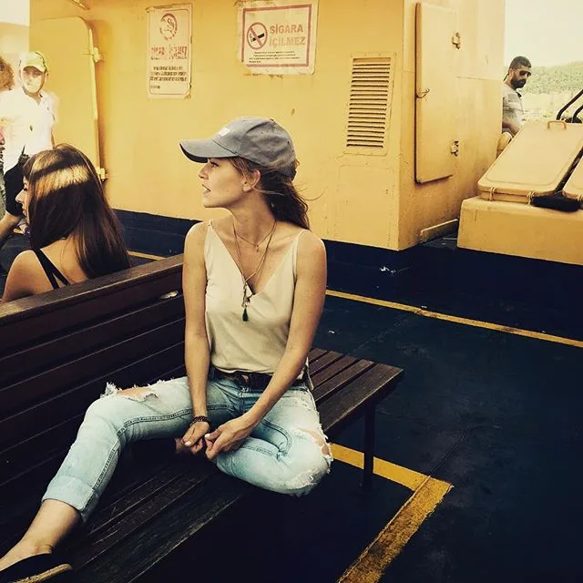 ASLI ENVER'İN INSTAGRAM'INI KARIŞTIRDIK (2)