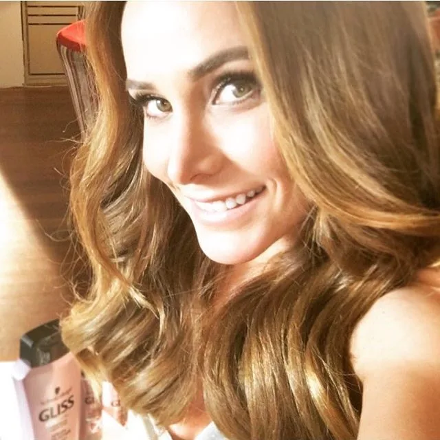 BURÇİN TERZİOĞLU HAKKINDA BİLMEDİĞİNİZ 10 ŞEY (2)