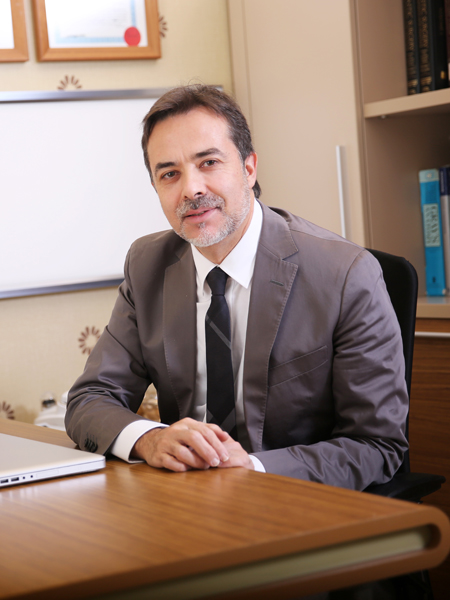 LAZER Mİ, VAZER Mİ? HANGİ LIPOSUCTION TEKNİĞİ SİZE DAHA UYGUN?