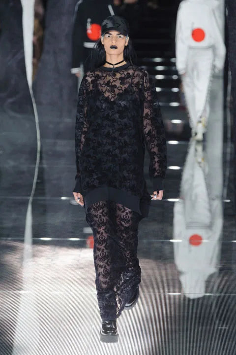 RIHANNA FENTY X PUMA KOLEKSİYONUNU TANITTI (15)