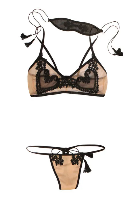 SEVGİLİLER GÜNÜ İÇİN BAŞTAN ÇIKARICI 15 İÇ ÇAMAŞIRI (11)