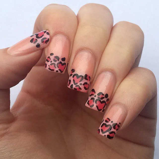 SEVGİLİLER GÜNÜ İÇİN ROMANTİK VE SEKSİ 15 NAIL ART MODELİ (11)
