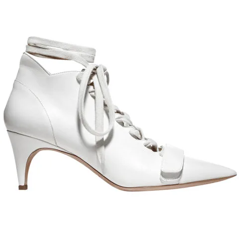 BAHARIN RUHUNU YANSITABİLECEĞİNİZ 10 BEYAZ AYAKKABI (6)