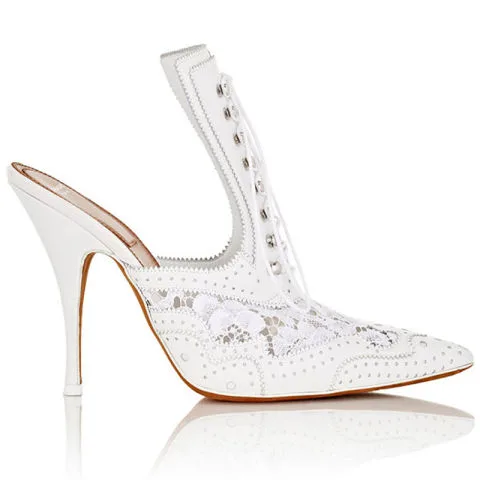 BAHARIN RUHUNU YANSITABİLECEĞİNİZ 10 BEYAZ AYAKKABI (7)