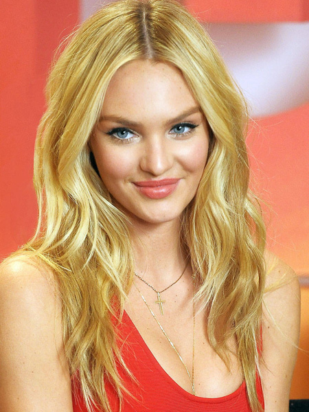 BİR ÜNLÜ MELEK DAHA HAMİLE!