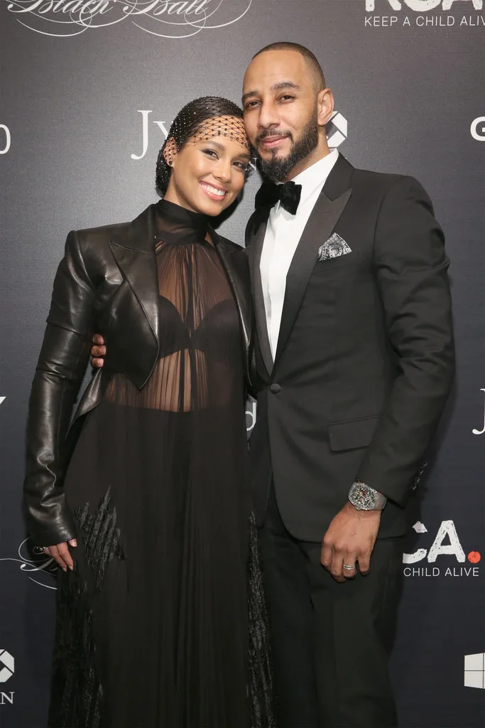 UĞRUNA EVLİLİK BİTİRİLEN ÜNLÜ İSİMLER (2)