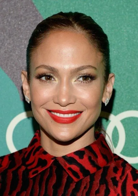 küpeye göre saç modeli 55