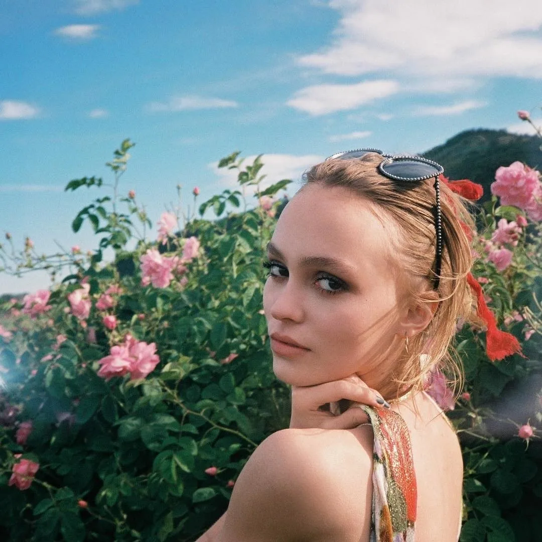 CHANEL NO.5'İN YENİ YILDIZI LILY-ROSE DEPP!