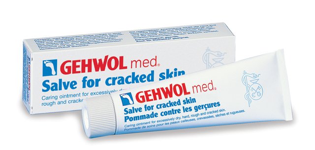 AYAKLARDAKİ ÇATLAKLARA, GEHWOL İLE ÇÖZÜM SARIPAPATYA…