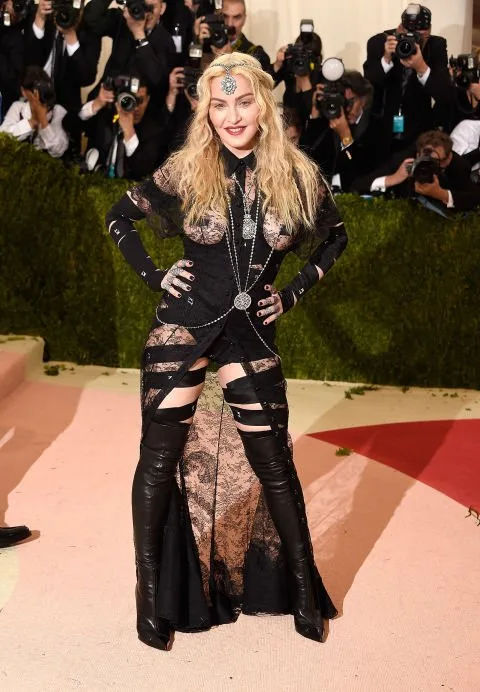 MET GALA 2016'NIN EN İYİLERİ (44)