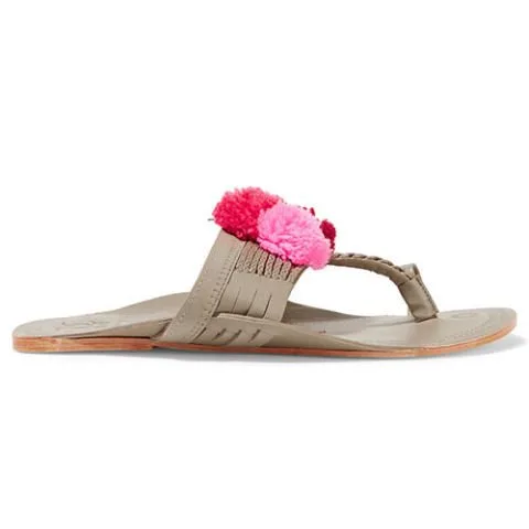 SEZONUN EN HAVALI ADIMLARINI ATACAĞINIZ 10 PONPONLU AYAKKABI (7)