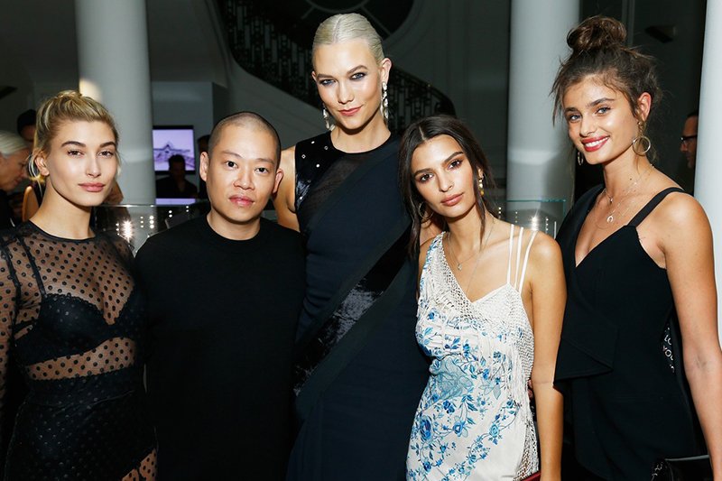 Sadece Uzun Boylu Kadınların Anlayacağı 18 Sorun