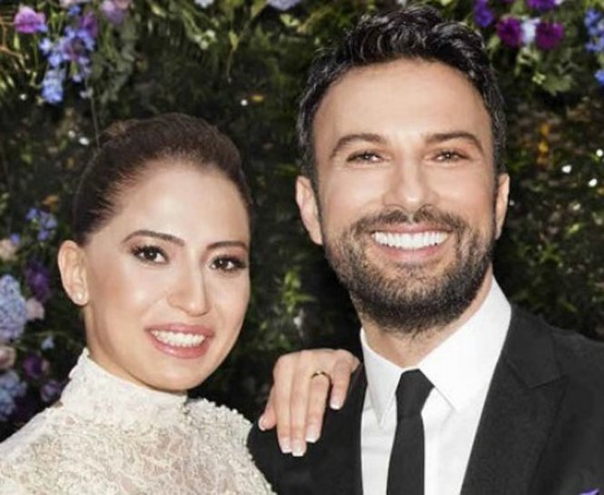 TARKAN GİZLİCE EVLENDİ!