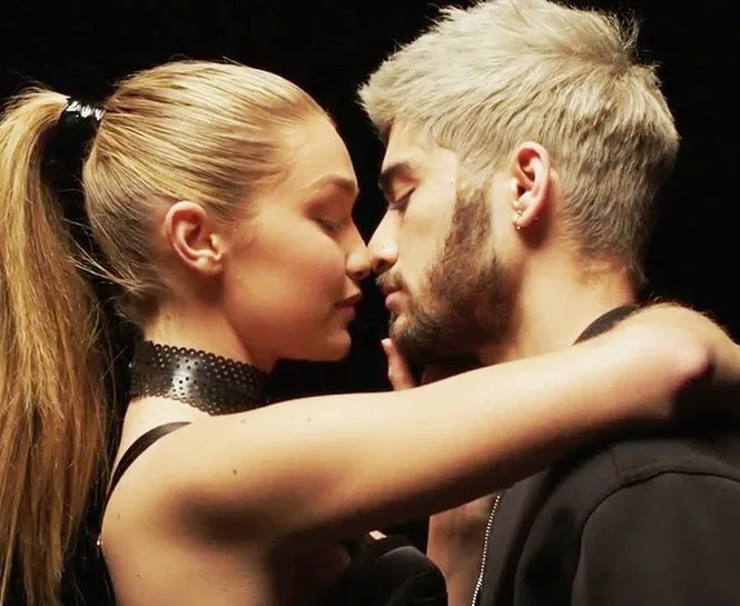 HEYECANLI BİR İLİŞKİ İÇİN 10 SEKS ÖNERİSİ