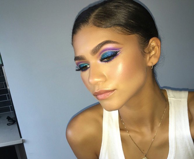 DAHA CANLI BİR GÖRÜNÜM İÇİN EN İYİ 11 FAR PALETİ