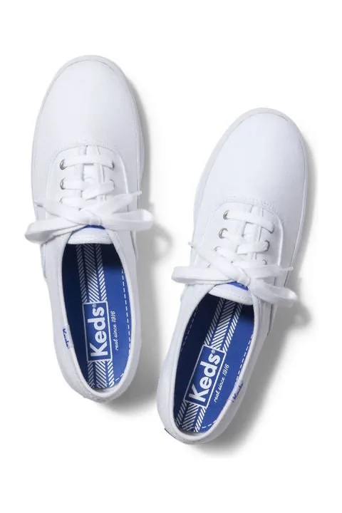 TAYLOR SWIFT'IN STİLİNİ YAKALAMAK İÇİN EDİNMENİZ GEREKEN 10 PARÇA (9)