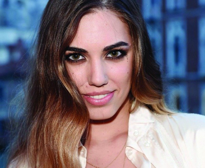 “MAKYAJIMI TAKSİDE YAPMAKTA USTALAŞTIM”