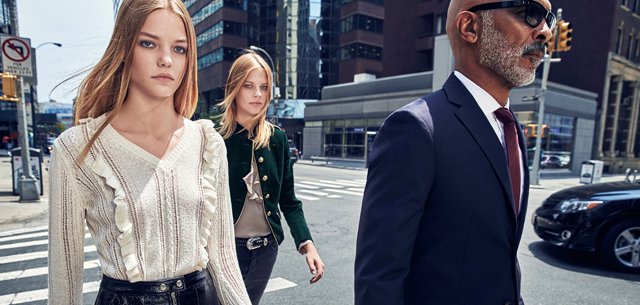 LEXI BOLING VE ROOS ABELS İLE YENİ BİR KAMPANYA BAŞLATIYOR
