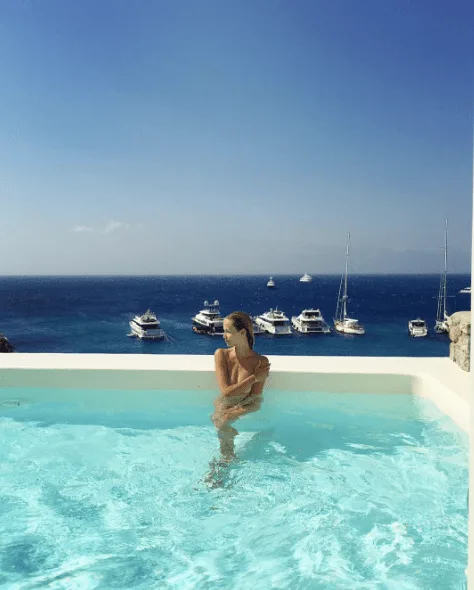 ÜNLÜ İSİMLERİN TATİLLERİNDEN RÜYA GİBİ KARELER (5)