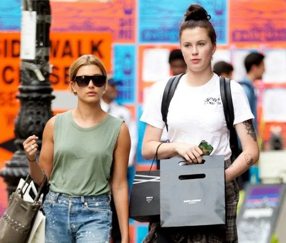 ünlülerin güneş gözlüğü modelleri 87