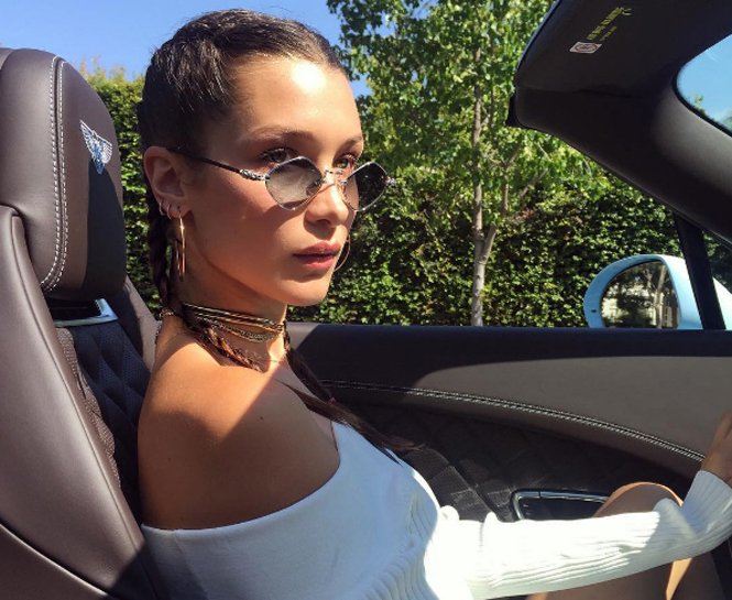 FARKLILIK ARAYANLAR İÇİN YENİ TREND: SKINNY GÜNEŞ GÖZLÜKLERİ