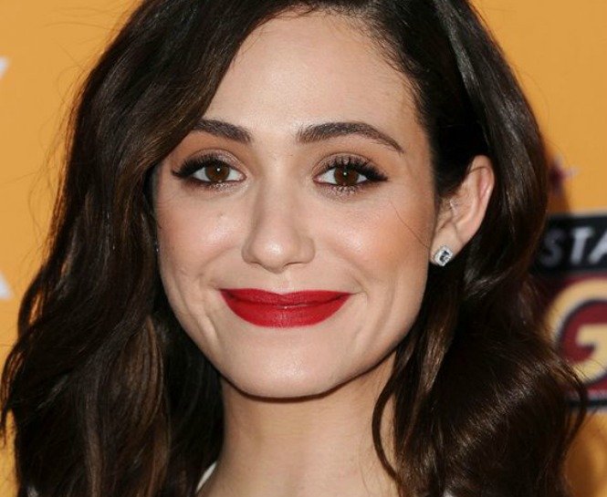 OLMAZSA OLMAZ 15 İKONİK KIRMIZI RUJ