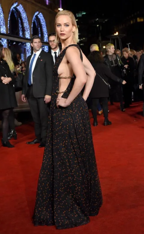 YAN GÖĞÜS DEKOLTESİ VERMENİN 5 KURALI (4)