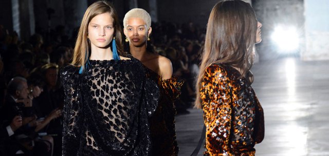 ANTHONY VACCARELLO İLK SAINT LAURENT KOLEKSİYONUYLA KARŞINIZDA