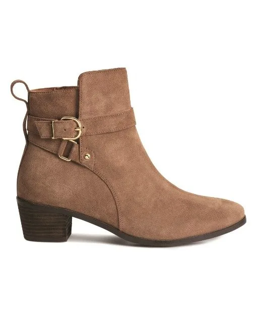 BOHO CHIC AKIMINI YAKALAMAK İÇİN İHTİYACINIZ OLAN 10 PARÇA g