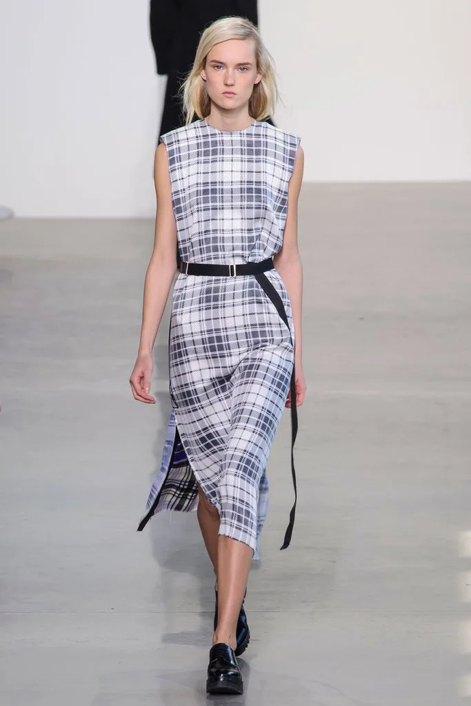 BU SEZONDA PODYUMDAN SOKAĞA UYARLAYABİLECEĞİNİZ 10 TREND (11)