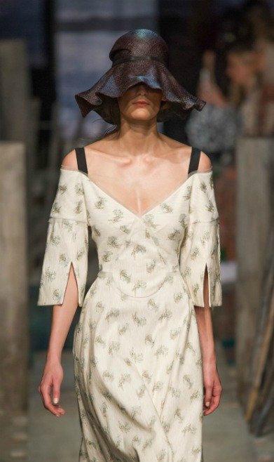 HIZLANDIRILMIŞ MODA HAFTALARI TURU 15