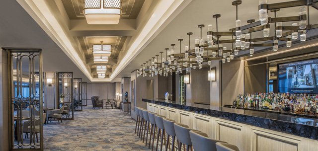 RENAISSANCE POLAT İSTANBUL HOTEL GÜN BOYU EĞLENCE İÇİN SİZLERİ BAR NOBLESSE’E DAVET EDİYOR