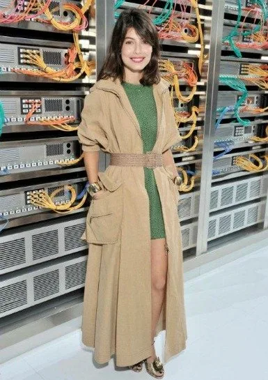 CHANEL DEFİLESİNİN STİLİYLE ETKİLEYEN KONUKLARI 1