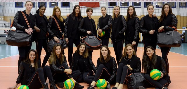 BEYMEN CLUB ŞAMPİYONLUĞA GİDEN YOLDA ECZACIBAŞI VİTRA KADIN VOLEYBOL TAKIMI’NA EŞLİK ETTİ