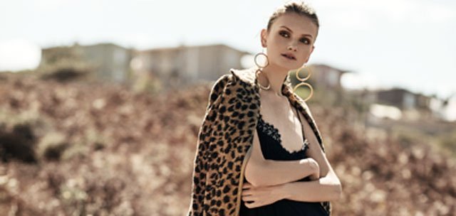 EBRU GÜNAY’IN SONBAHAR-KIŞ KOLEKSİYONU YİNE ÇOK İDDİALI