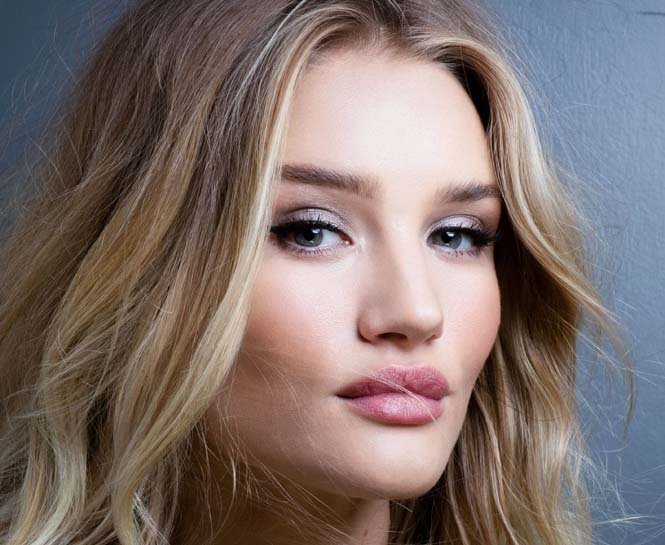 UYGUN FİYATLI VE ETKİLİ EN İYİ 5 EYELINER