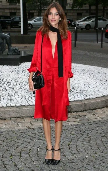 bu sezon herkes kırmızı giyiyor r re