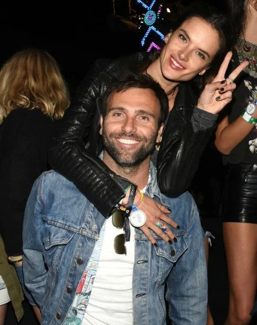 ÜNLÜ MODELLERİN RADARLARA TAKILAN ERKEK ARKADAŞLARI r