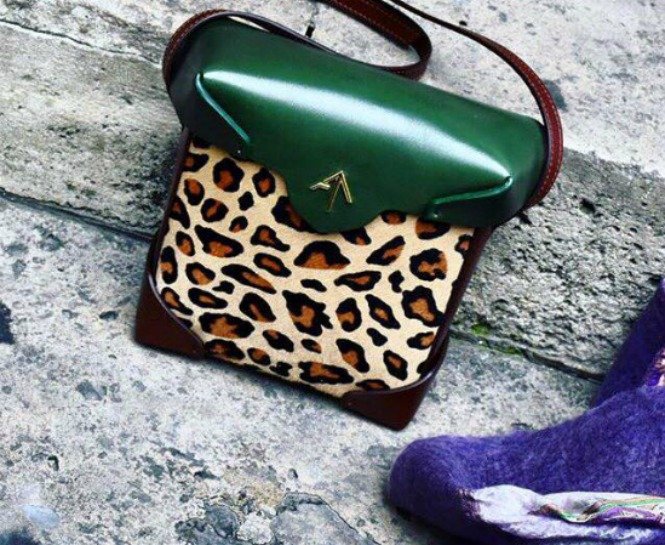 SEYAHAT İÇİN EN UYGUN 13 KÜÇÜK ÇANTA